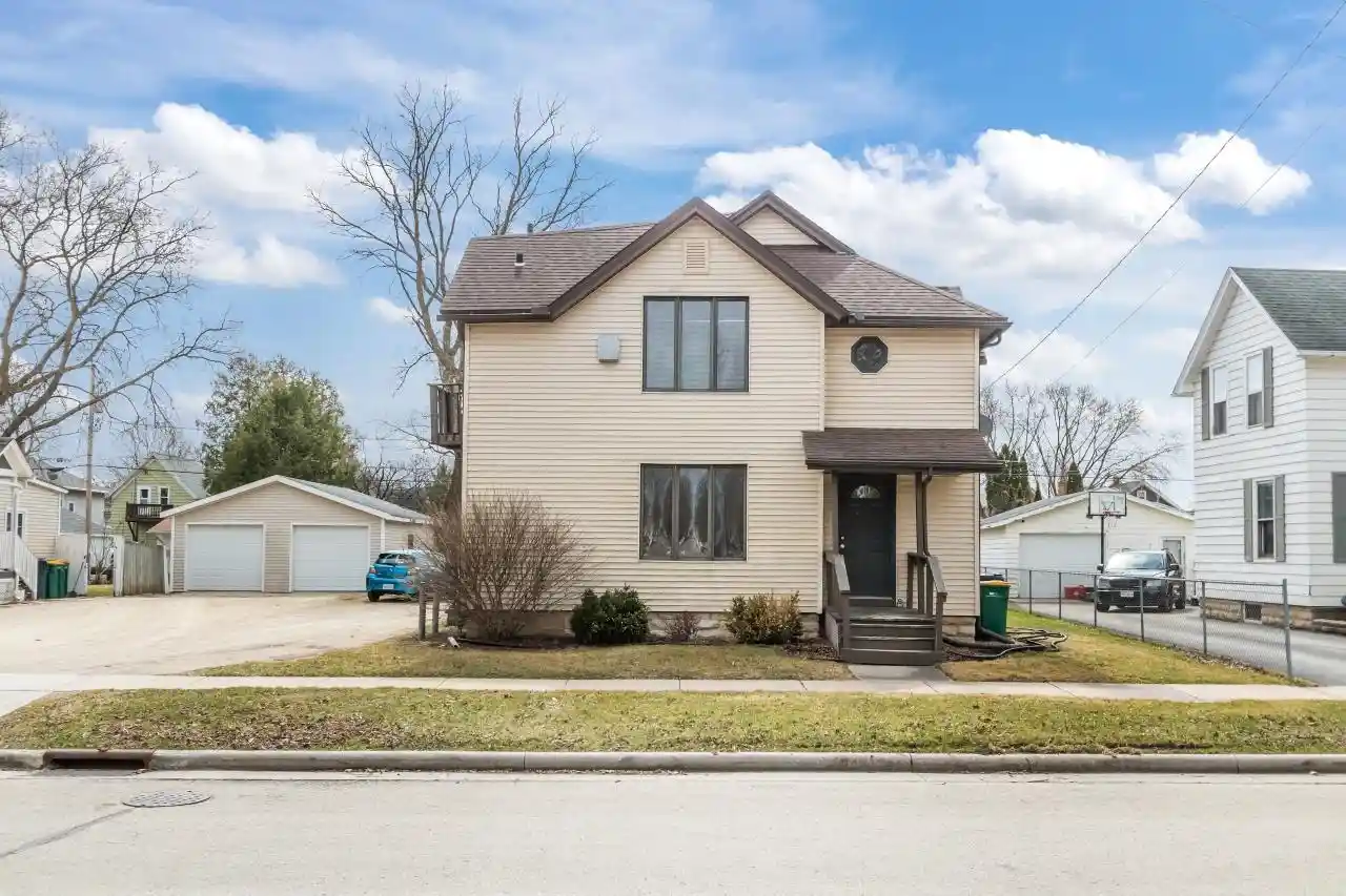 1st image of 28 E 11th Street Street, Fond Du Lac, WI 54935 | MLS# 50327790