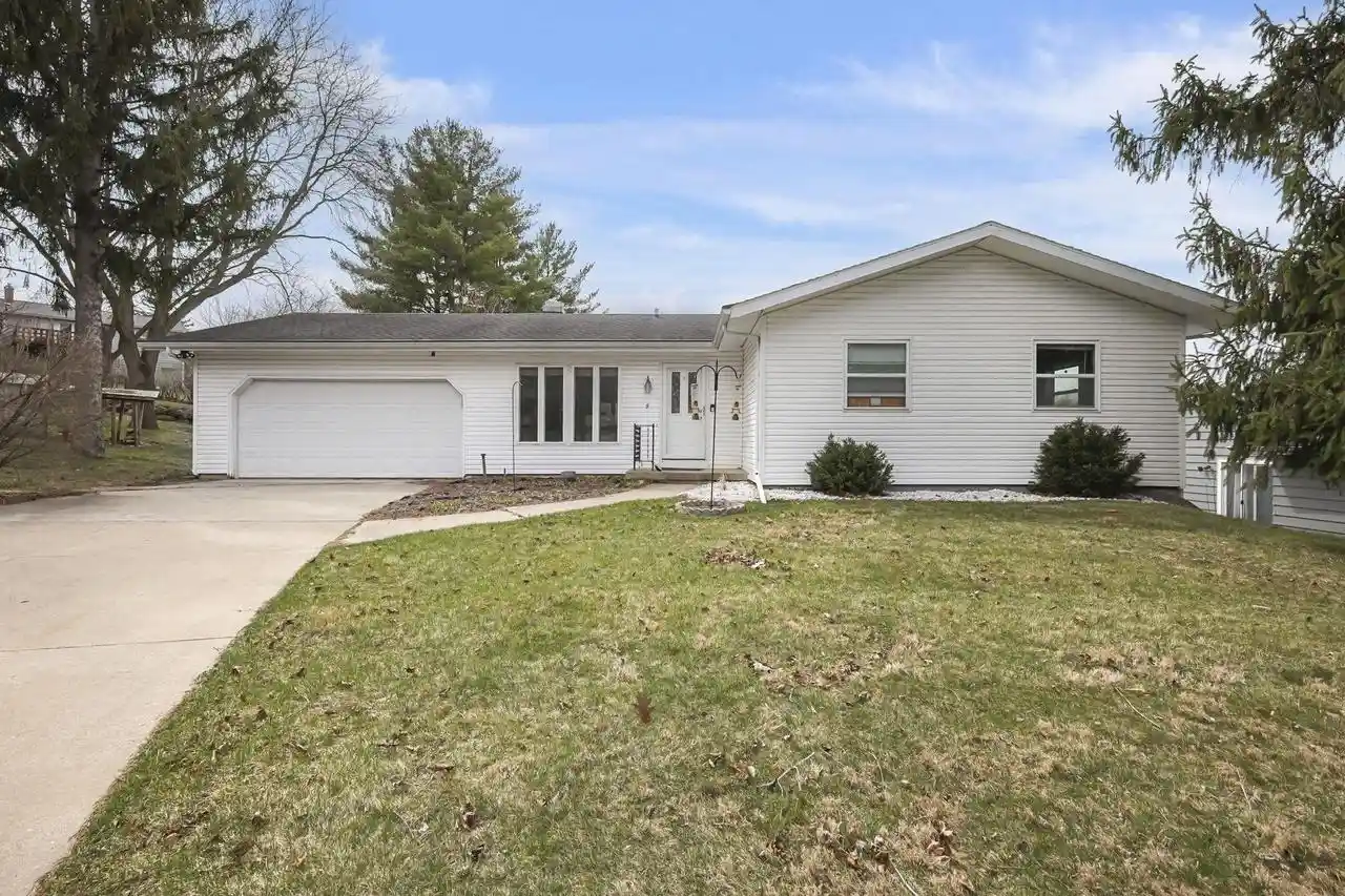 1st image of 5 Yorktown Circle Circle, Madison, WI 53711 | MLS# 2026251