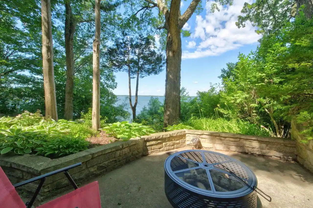 2nd image of 6126 Overlook Dr Dr, Mcfarland, WI 53558 | MLS# 2026240