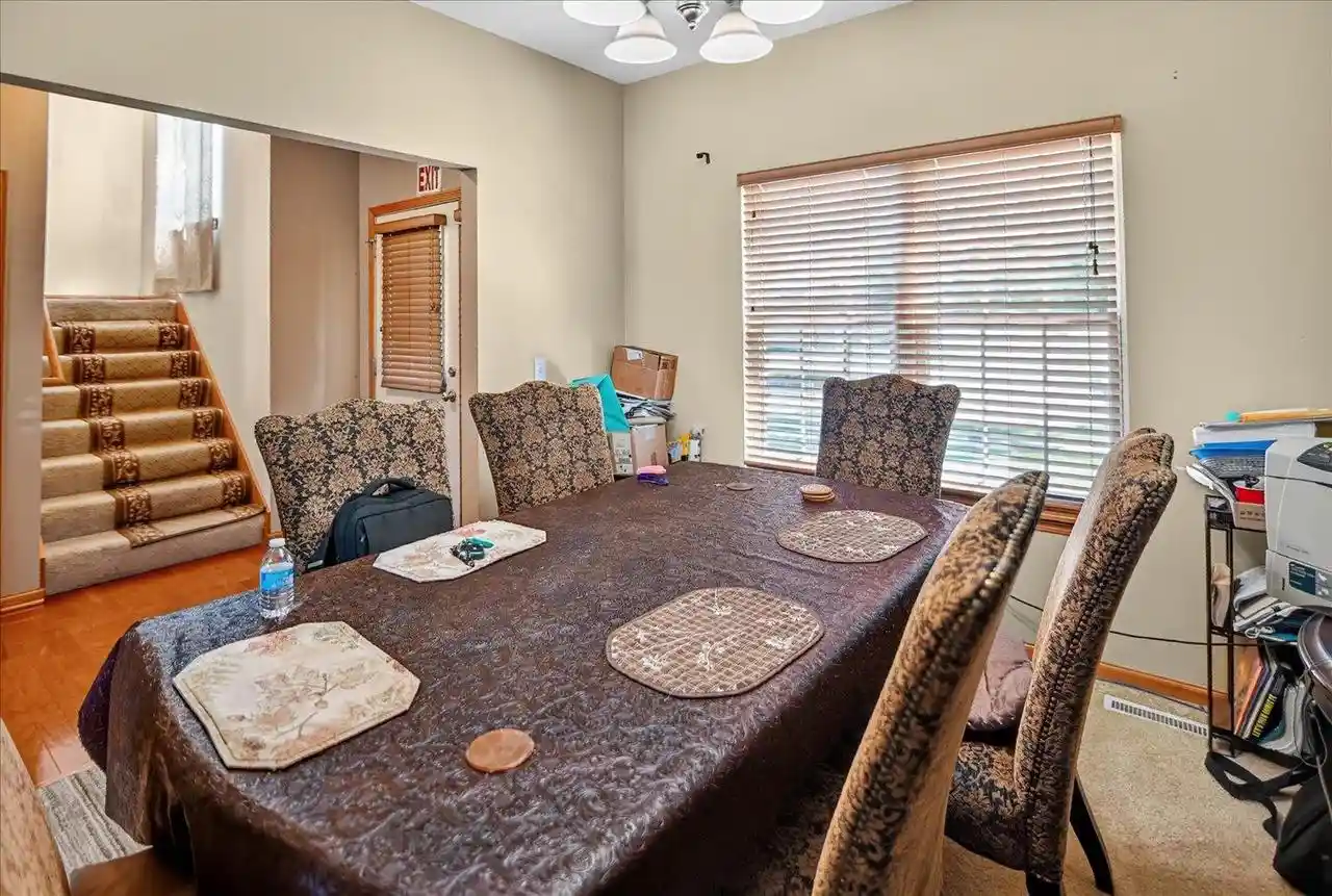 4th image of 5150 Crescent Oaks Dr Dr, Madison, WI 53704 | MLS# 2026339