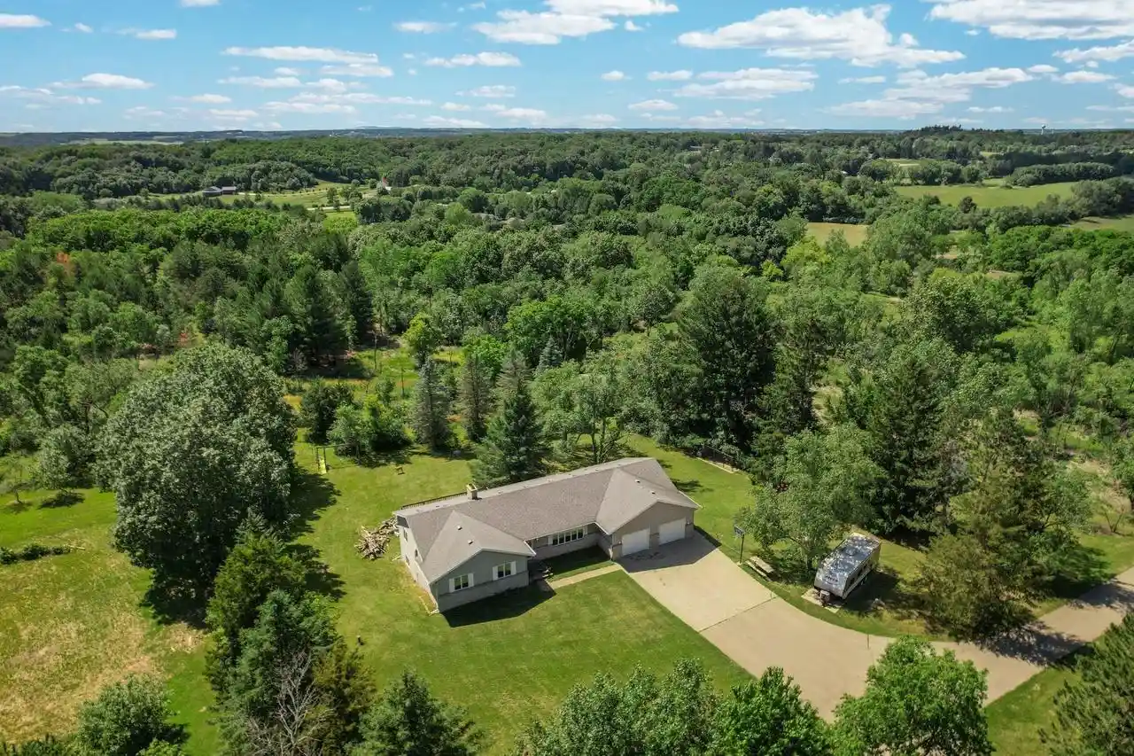 Photo 1 of Single family home for sale at 6635 Sunset Dr Dr, Verona, WI 53593 | MLS# 2026307 | Listing updated on 2026-10-04