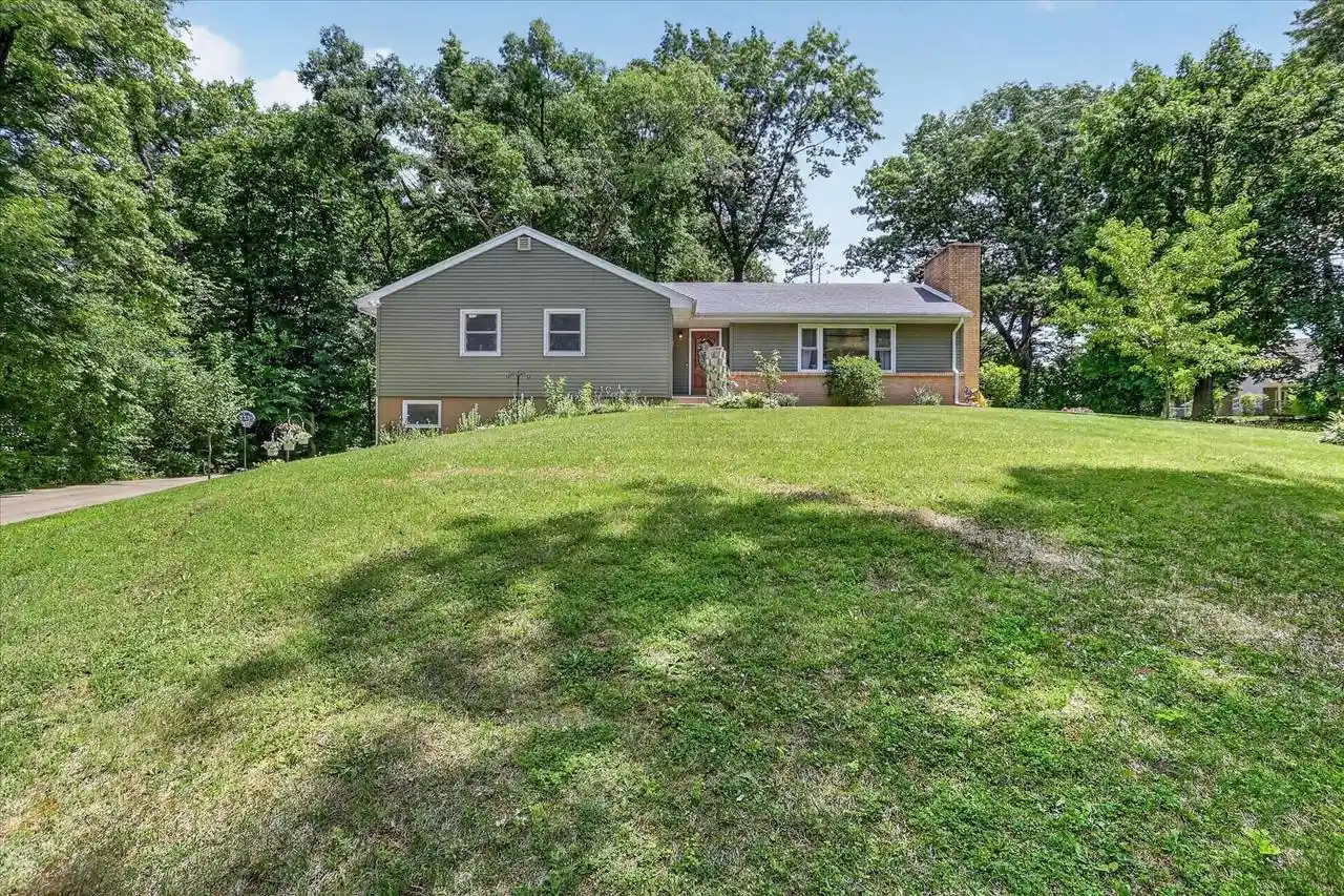 1st image of 2547 S Florence Dr Dr, Beloit, WI 53511 | MLS# 2026220