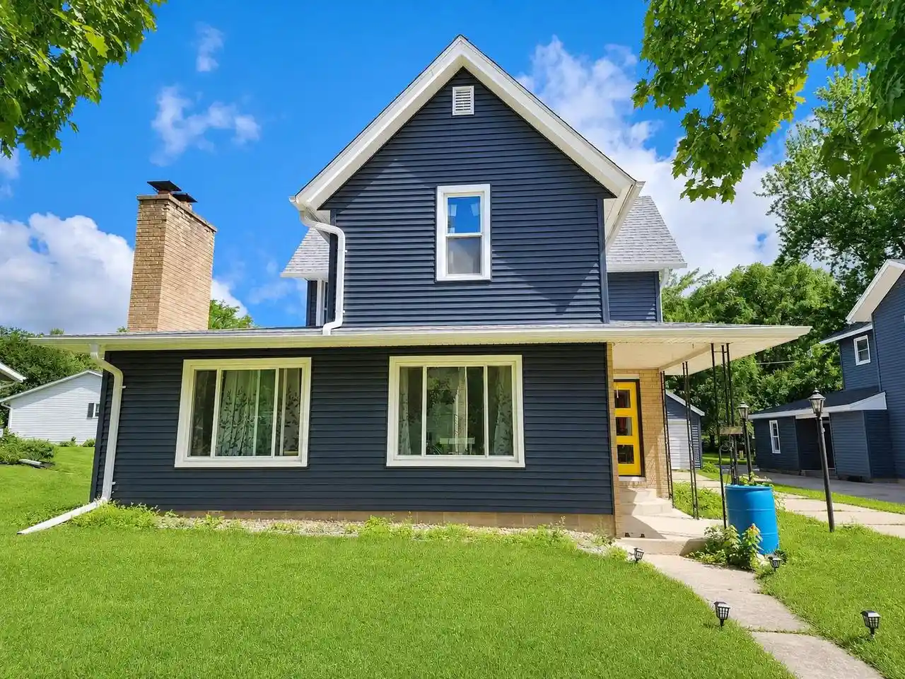 Homes for sale in Evansville, WI | 222 Garfield Avenue Avenue, Evansville, WI 53536 | MLS# 2026197