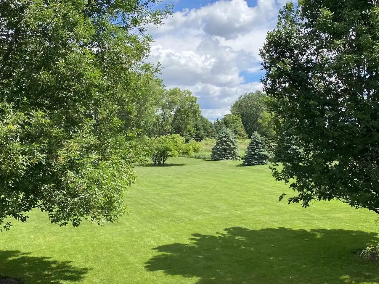 3rd image of 3546 Dekalb Lane Lane, Neenah, WI 54956 | MLS# 2026387