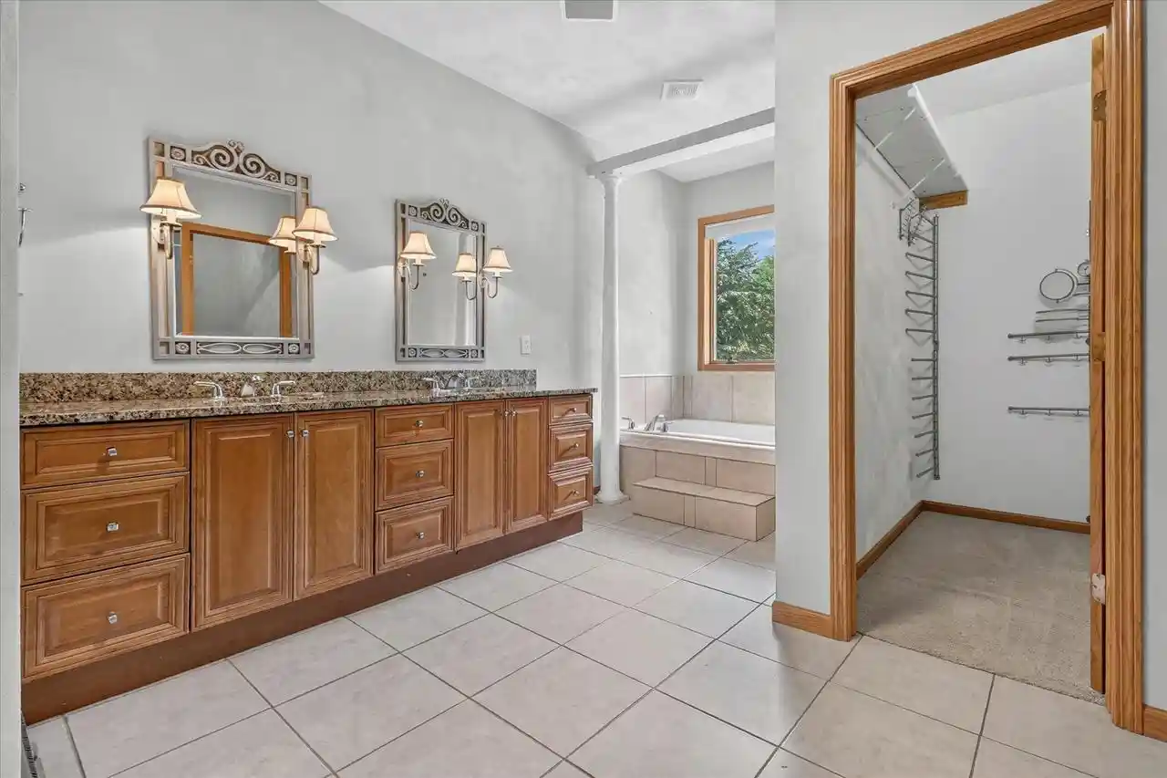 Photo 4 of Single family home for sale at 5035 N Northwood Trace Trace, Janesville, WI 53545 | MLS# 2026385 | Listing updated on 2026-09-03