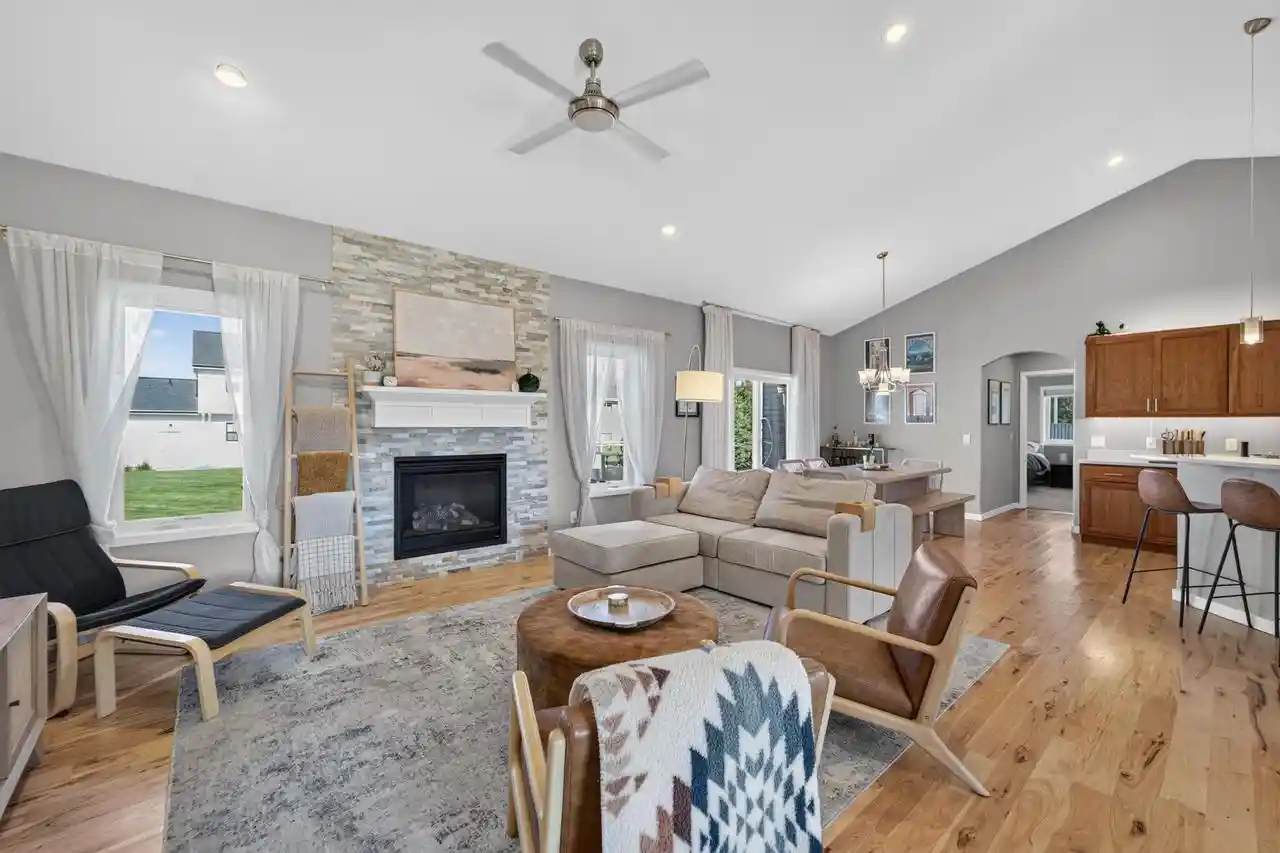 5th image of 301 Liberty Park Dr Dr, Oregon, WI 53575 | MLS# 2026363