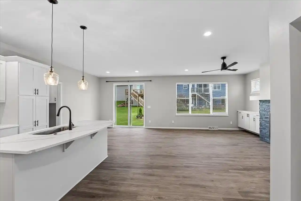 3rd image of 533 Redan Dr Dr, Madison, WI 53593 | MLS# 2026331