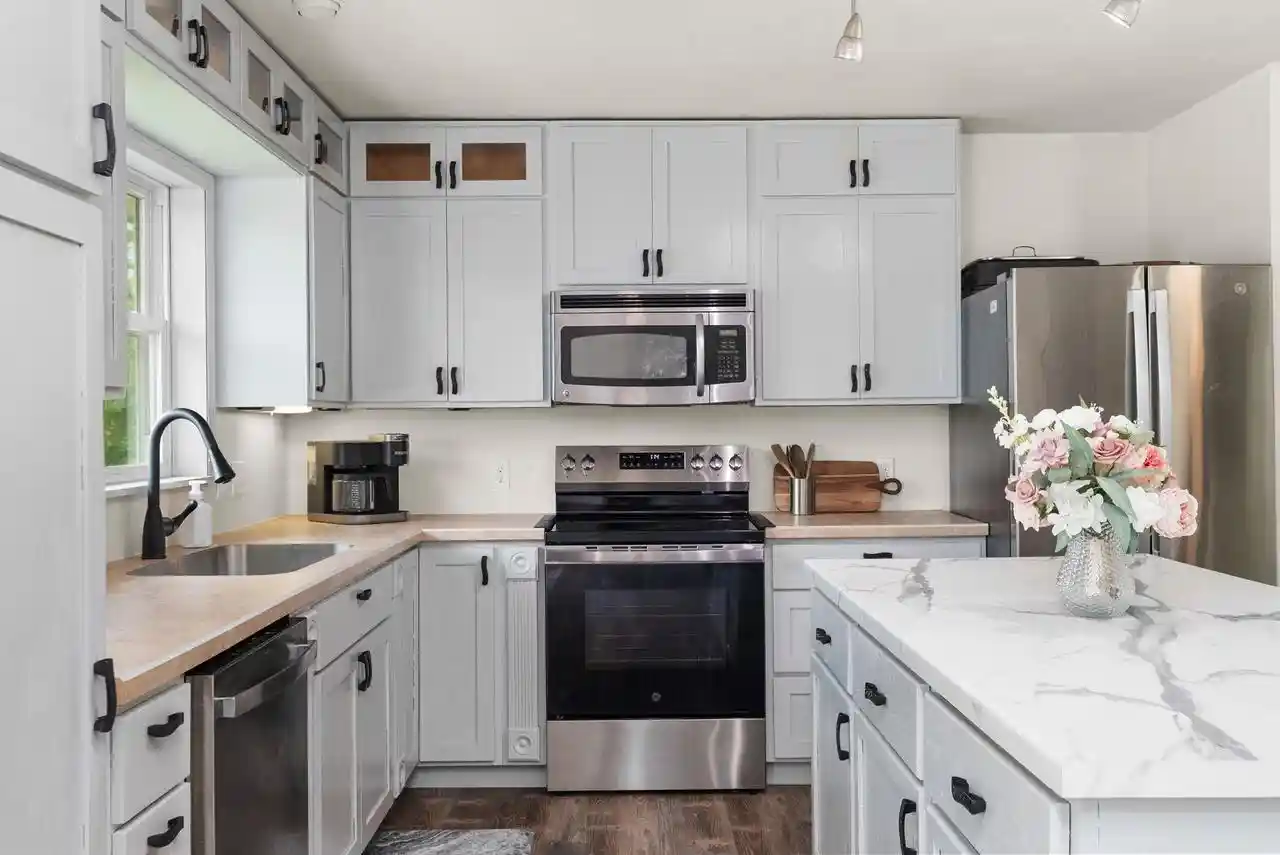 3rd image of 401 Linda Road Road, Mount Horeb, WI 53572 | MLS# 2026248