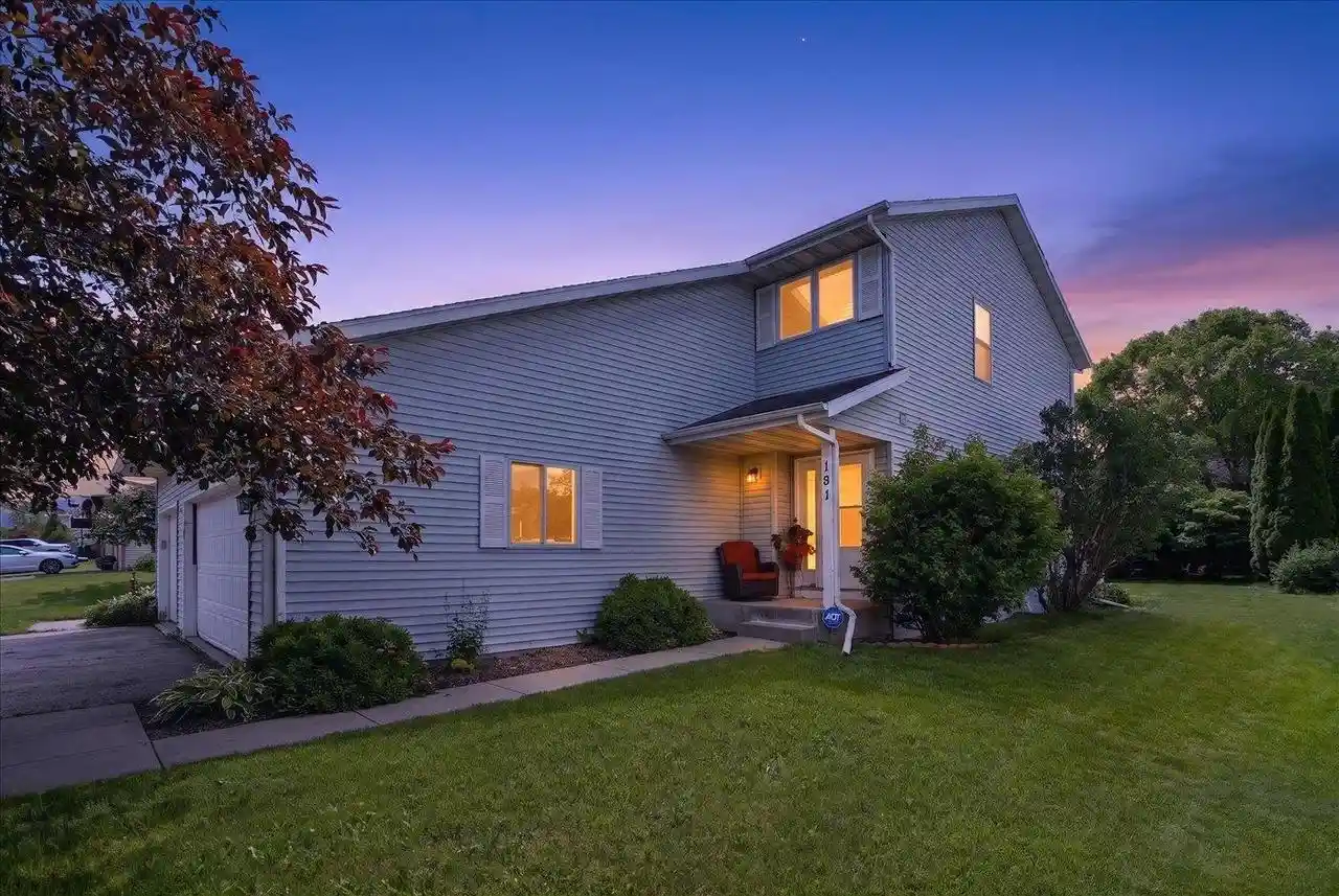 Homes for sale in Deforest, WI | 181 N Lexington Parkway Parkway, Deforest, WI 53532 | MLS# 2026316