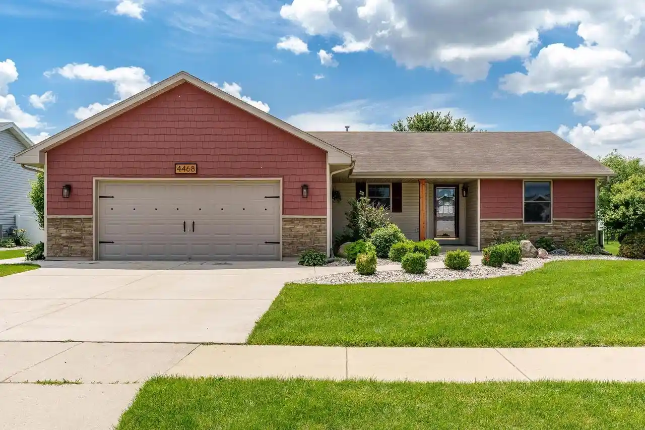 1st image of 4468 Deer Point Dr Dr, Janesville, WI 53546 | MLS# 2026241