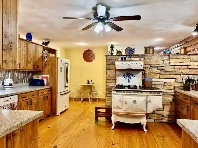 5th image of 9919 County Road N, South Wayne, WI 53587 | MLS# 2026415