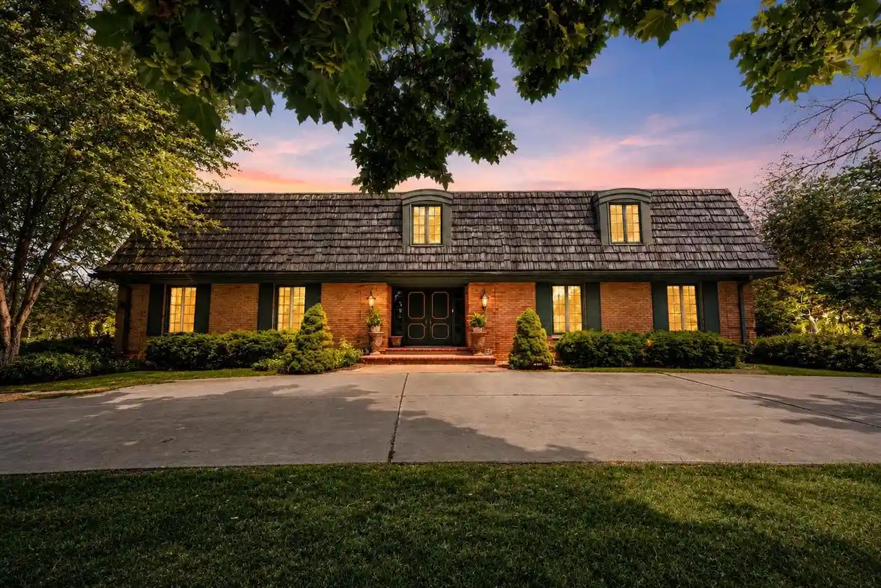 1st image of 675 Sunset Circle Circle, Green Bay, WI 54301 | MLS# 50327712