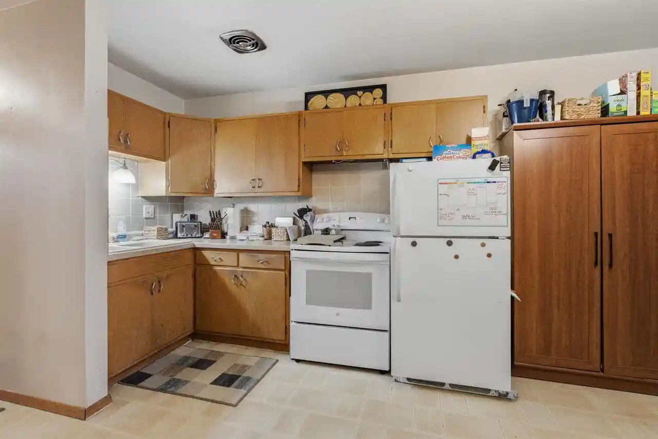 Homes for sale in New London, WI | 408 E Pine Street Street, New London, WI 54961 | MLS# 50327804