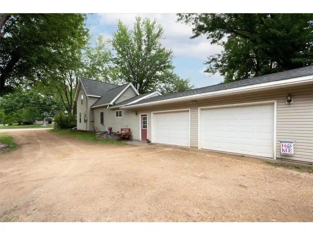 3rd image of 321 Drier Street Street, Durand, WI 54736 | MLS# 7095891