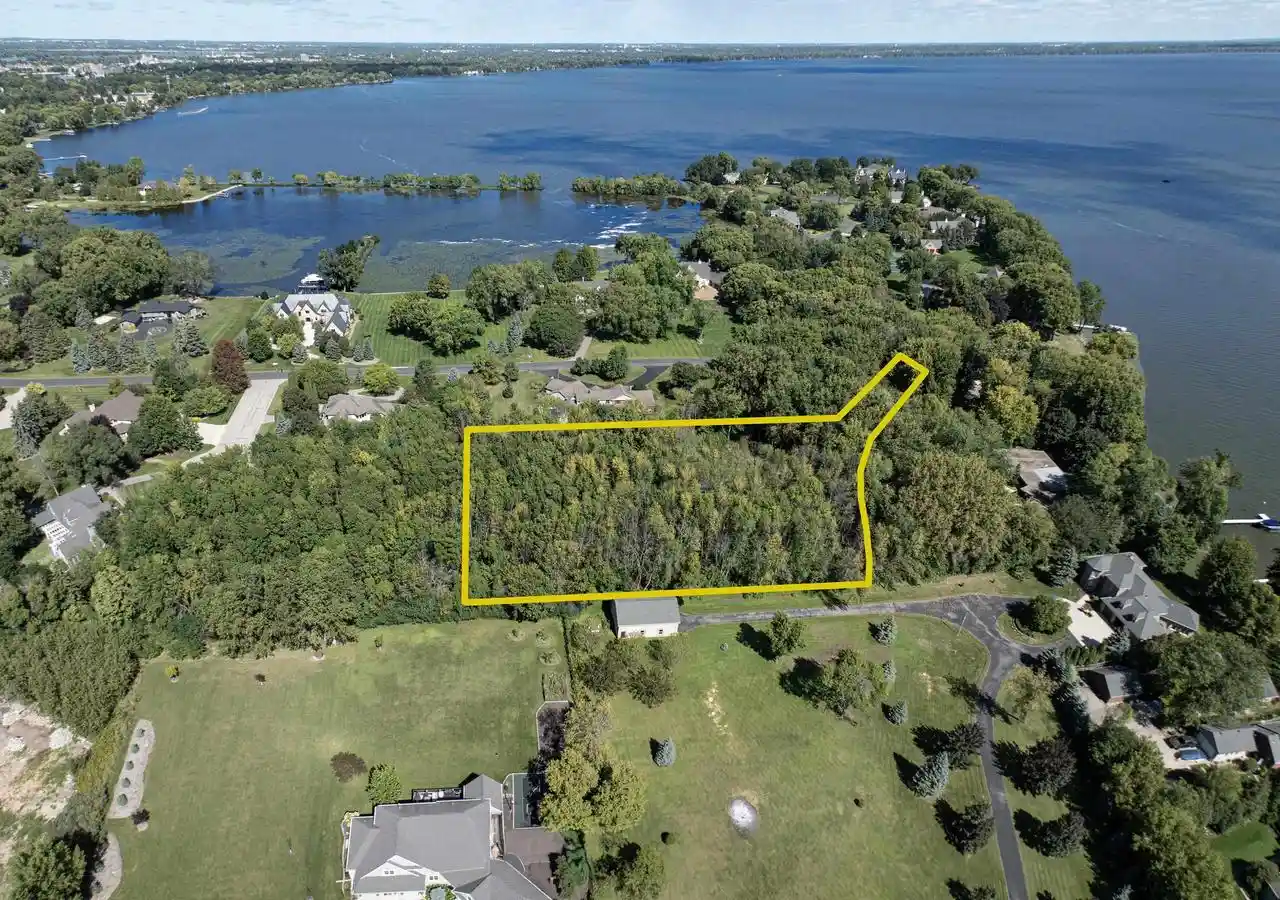 9th image of Limekiln Dr Dr, Neenah, WI 54956 | MLS# 50327817