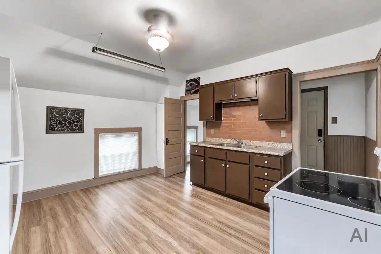 2nd image of 417 Northern Avenue Avenue, Green Bay, WI 54303 | MLS# 50327835
