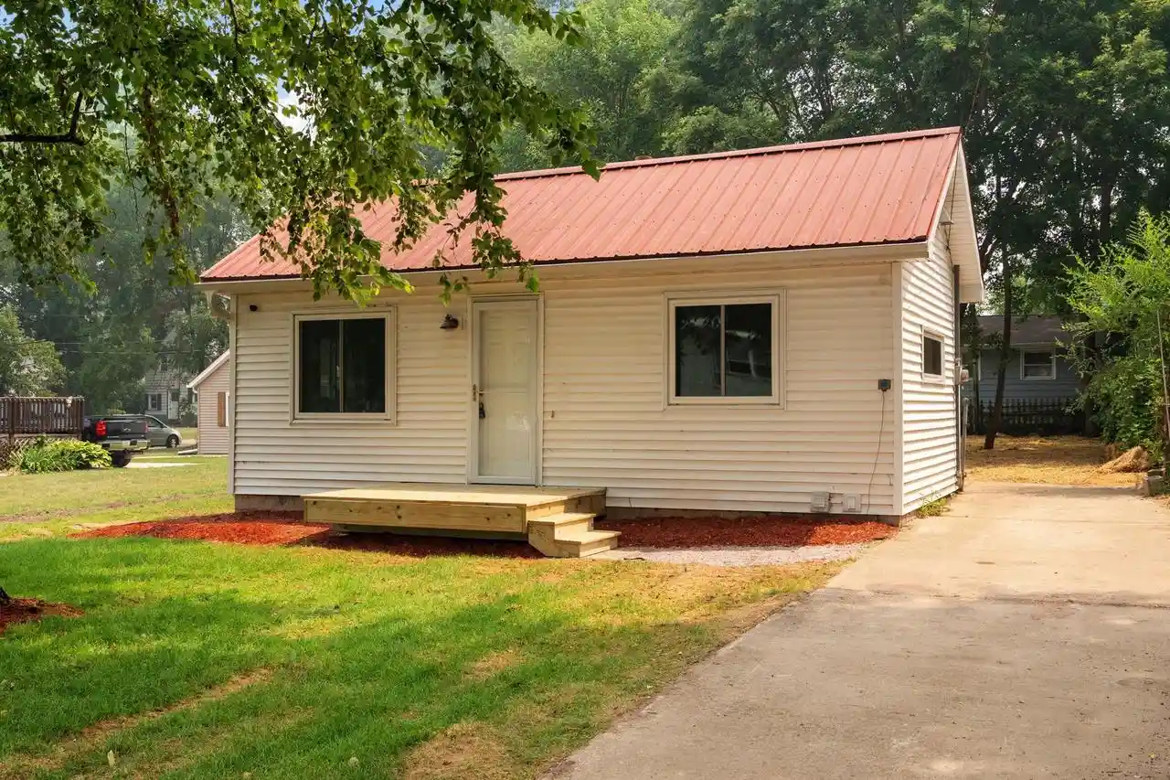 1st image of 219 Memphis Avenue Avenue, Madison, WI 53714 | MLS# 2026426