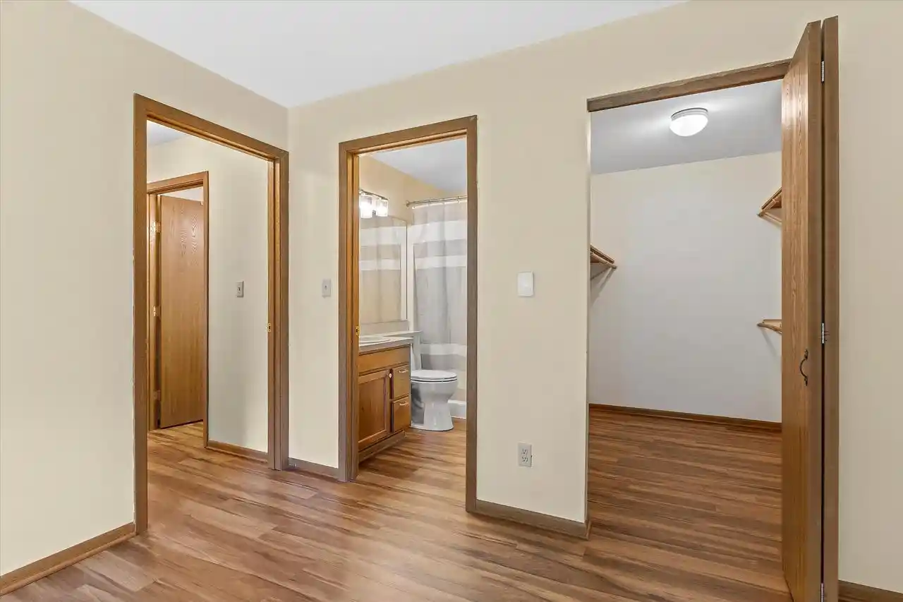 4th image of 6755 Mariner Dr Dr, Mount Pleasant, WI 53406