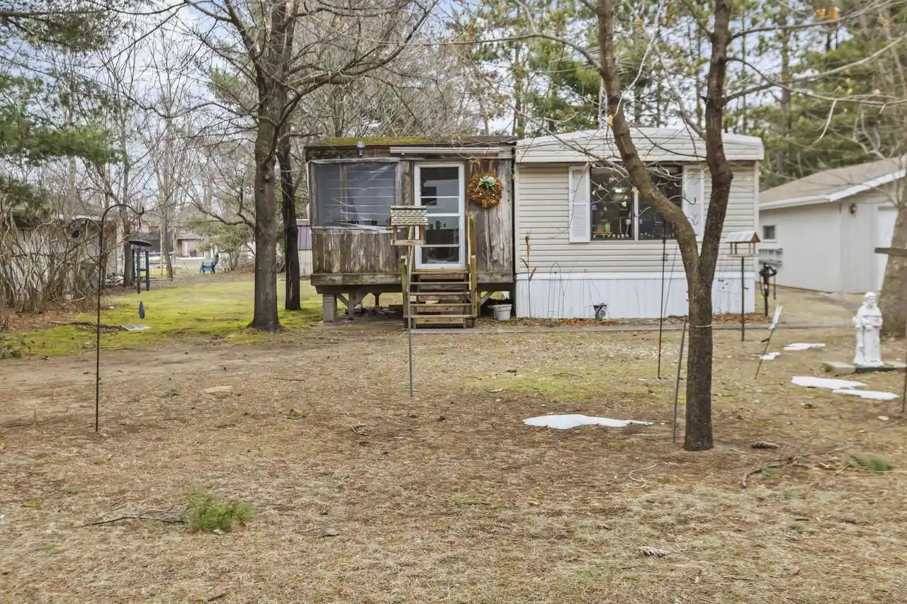 2nd image of 226 E Lohrville Avenue Avenue, Redgranite, WI 54970 | MLS# 50327747