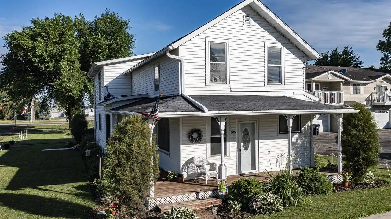 Homes for sale in Cecil, WI | 103 N Warrington Avenue Avenue, Cecil, WI 54111 | MLS# 50327767