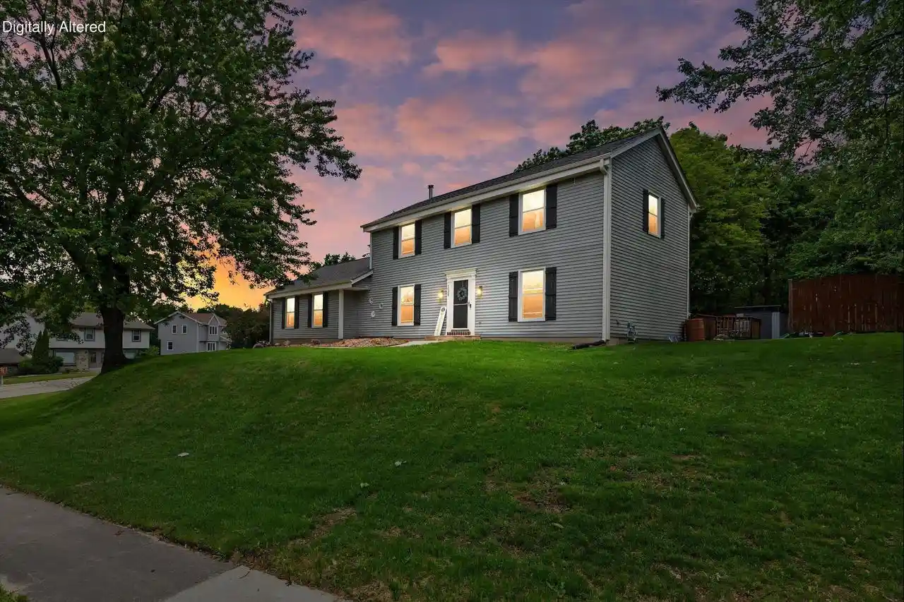 1st image of 1028 S Imperial Dr Dr, Hartland, WI 53029 | MLS# 1968530