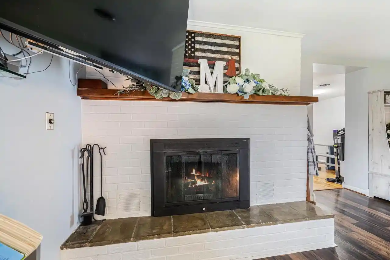 3rd image of N9017 Lakeshore Dr Dr, Van Dyne, WI 54979 | MLS# 50327844