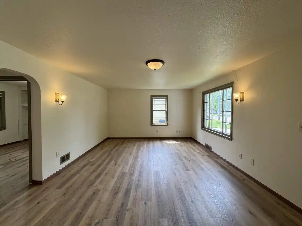 4th image of 720 E Fulton Street Street, Waupaca, WI 54981 | MLS# 50327779
