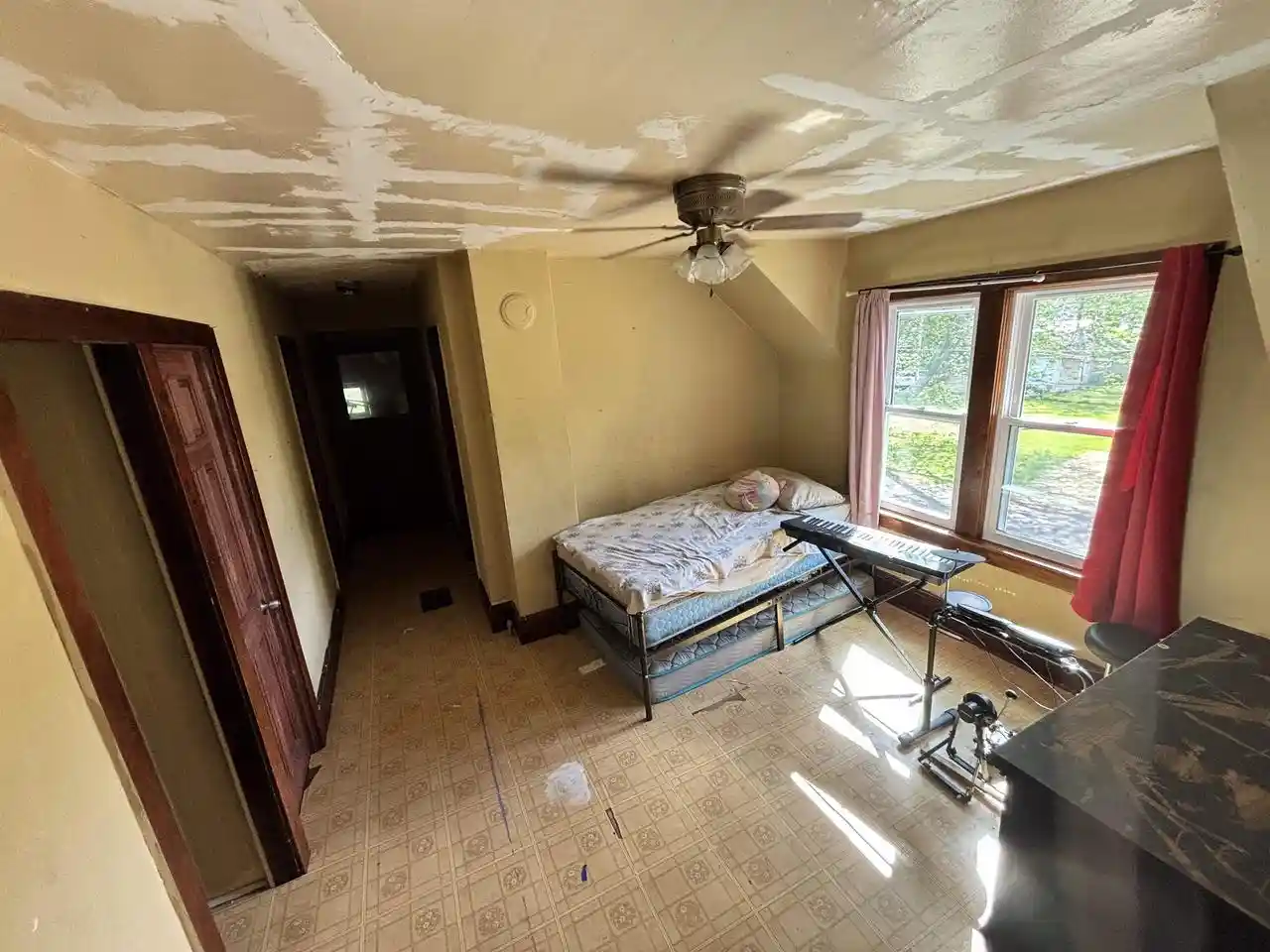 Photo 3 of Single family home for sale at 437 Carney Boulevard Boulevard, Marinette, WI 54143 | MLS# 50327846 | Listing updated on 2026-09-09