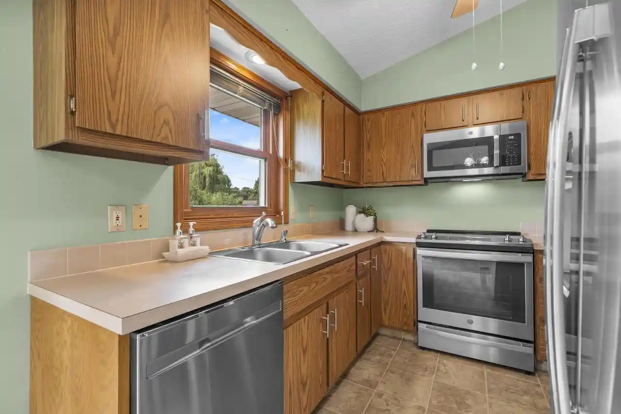 2nd image of N469 Mayflower Dr Dr, Appleton, WI 54914 | MLS# 50327826