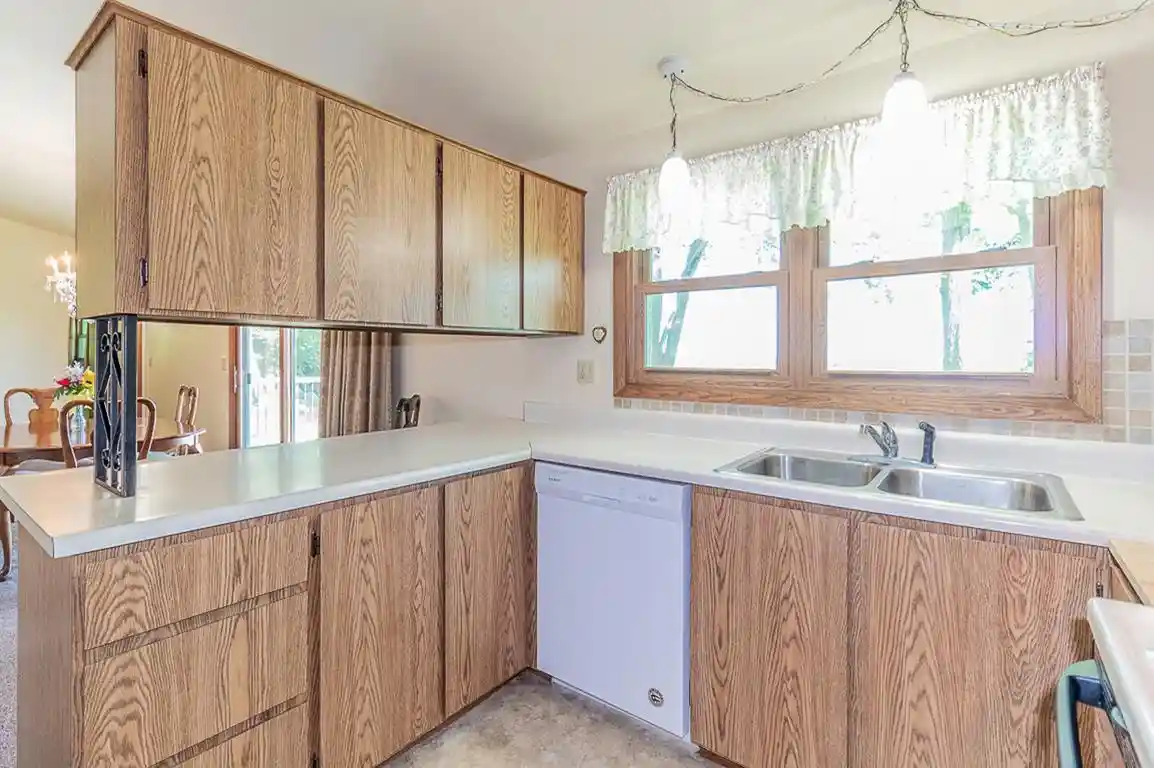 Homes for sale in New London, WI | E8488 Stage Road Road, New London, WI 54961 | MLS# 50327870