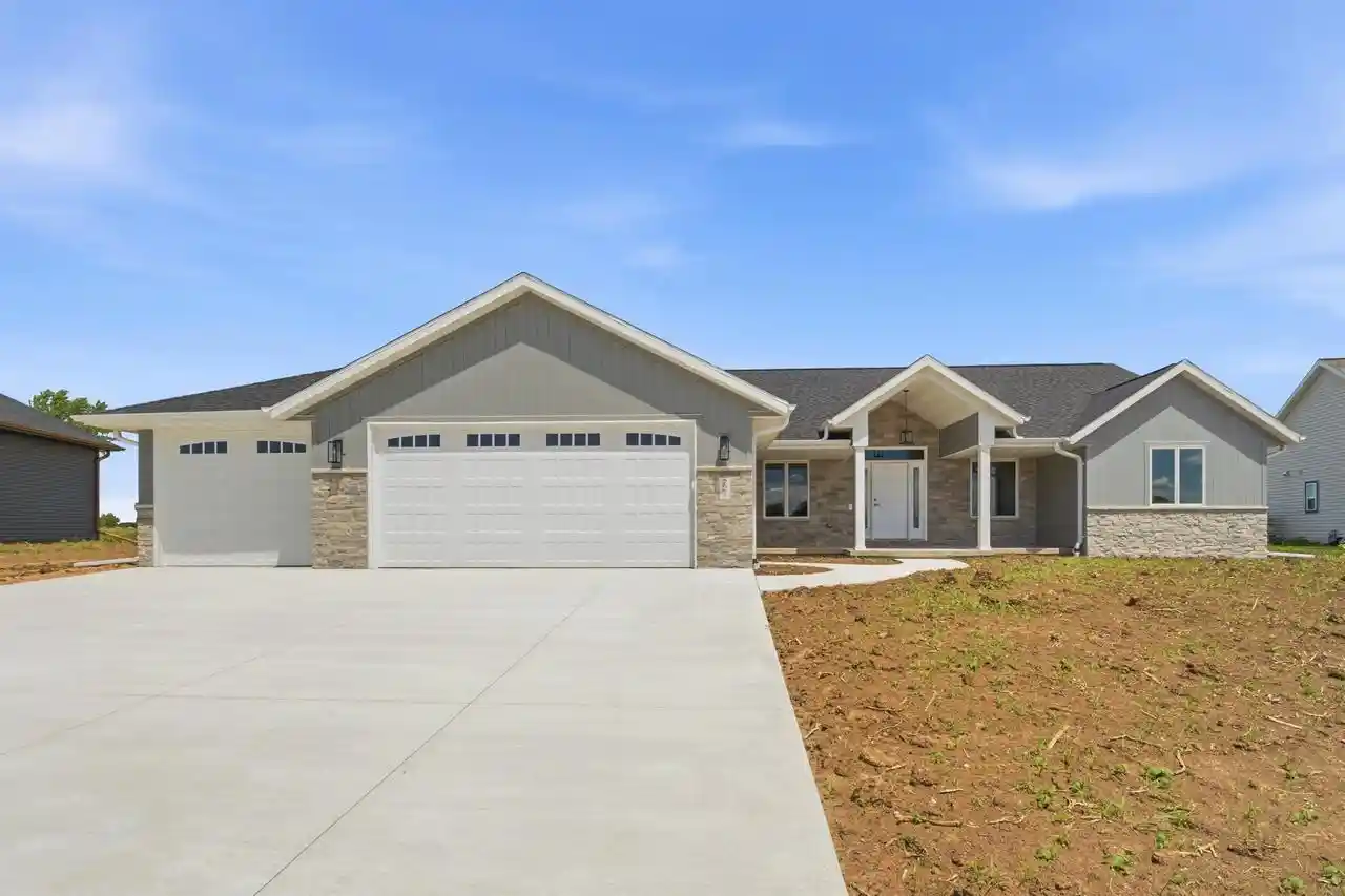 Homes for sale in Wrightstown, WI | 221 Kerrigan Dr Dr, Wrightstown, WI 54180 | MLS# 50327812