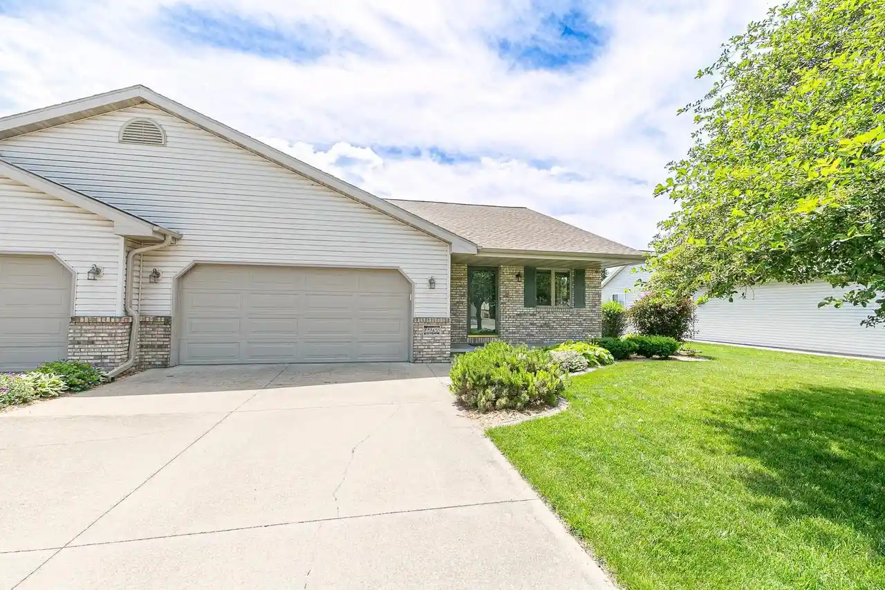 1st image of W2759 Brookhaven Dr Dr, Appleton, WI 54915 | MLS# 50327867