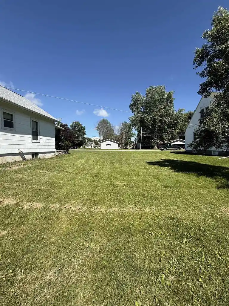Homes for sale in Clintonville, WI | 195 N Clinton Avenue Avenue, Clintonville, WI 54929 | MLS# 50327821