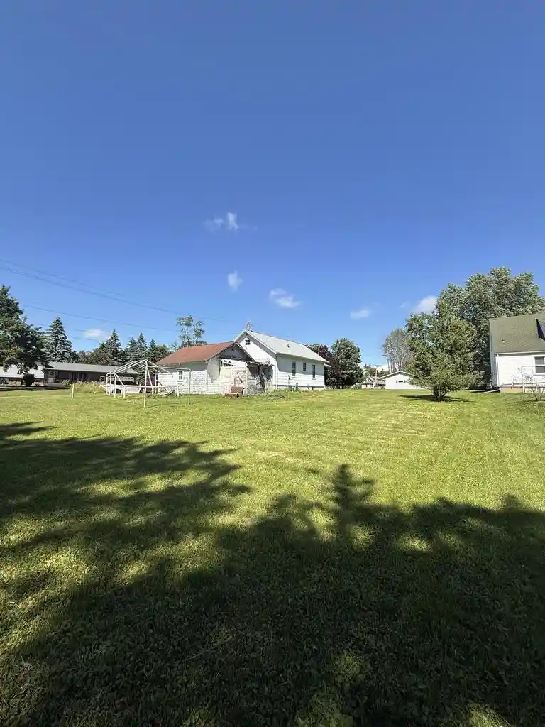 Homes for sale in Clintonville, WI | 195 N Clinton Avenue Avenue, Clintonville, WI 54929 | MLS# 50327821