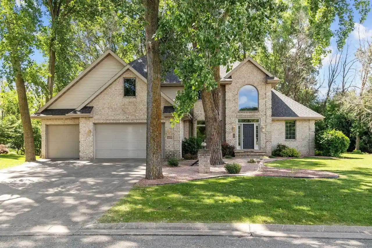 1st image of 1669 Beethoven Way Way, Neenah, WI 54956 | MLS# 50327877