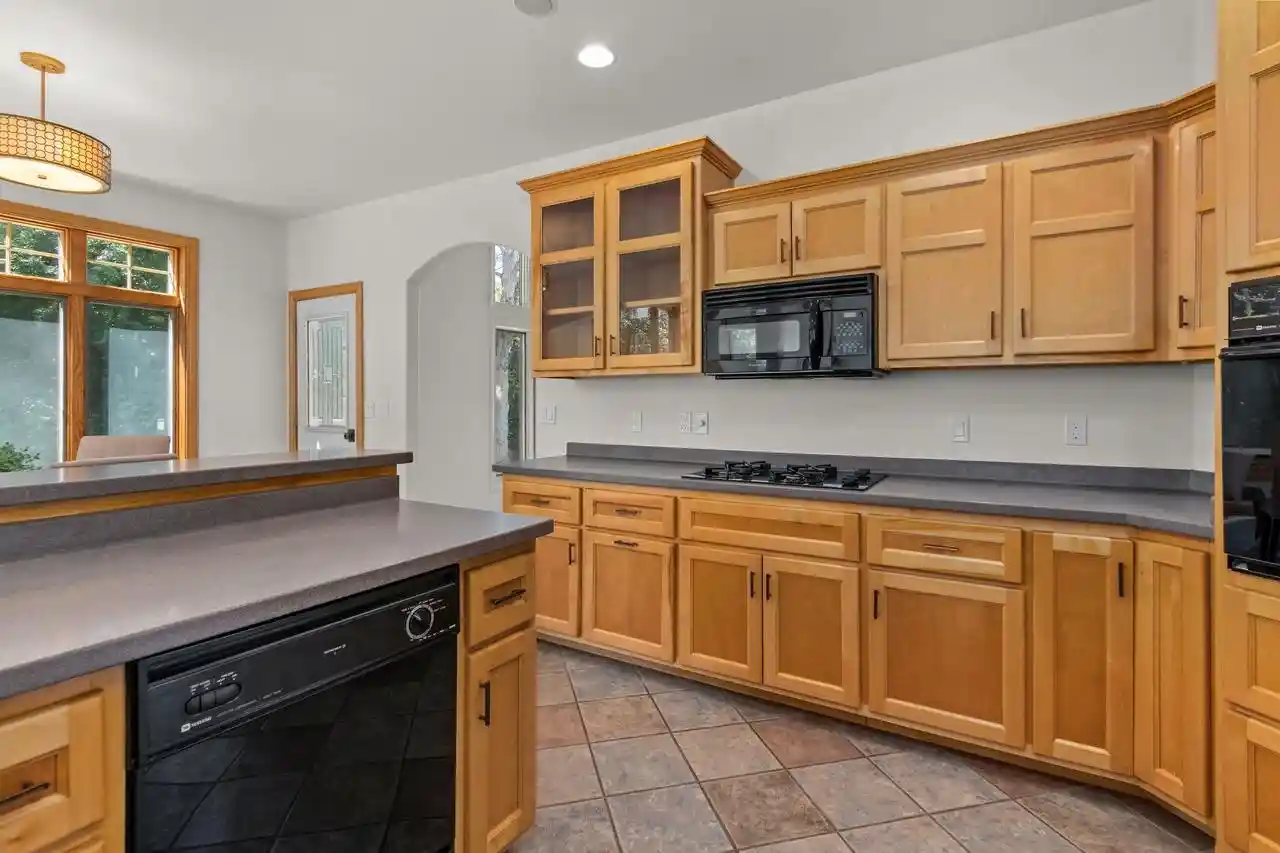 5th image of 1669 Beethoven Way Way, Neenah, WI 54956 | MLS# 50327877