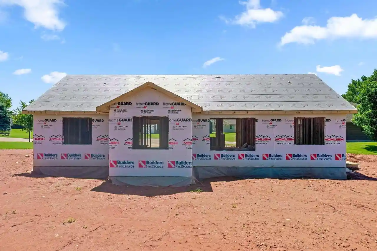 Homes for sale in New London, WI | 535 Dogwood Court Court, New London, WI 54961 | MLS# 50327839