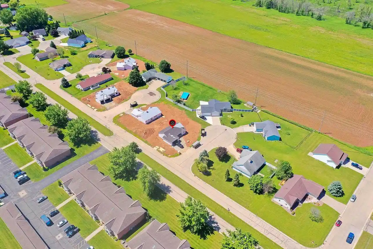 Homes for sale in New London, WI | 530 Cattail Court Court, New London, WI 54961 | MLS# 50327838