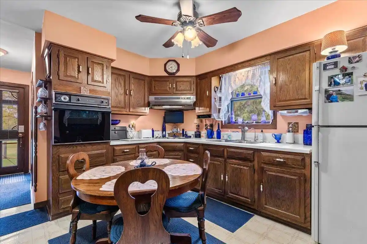 2nd image of 802 S Teut Road Road, Burlington, WI 53105 | MLS# 1968546
