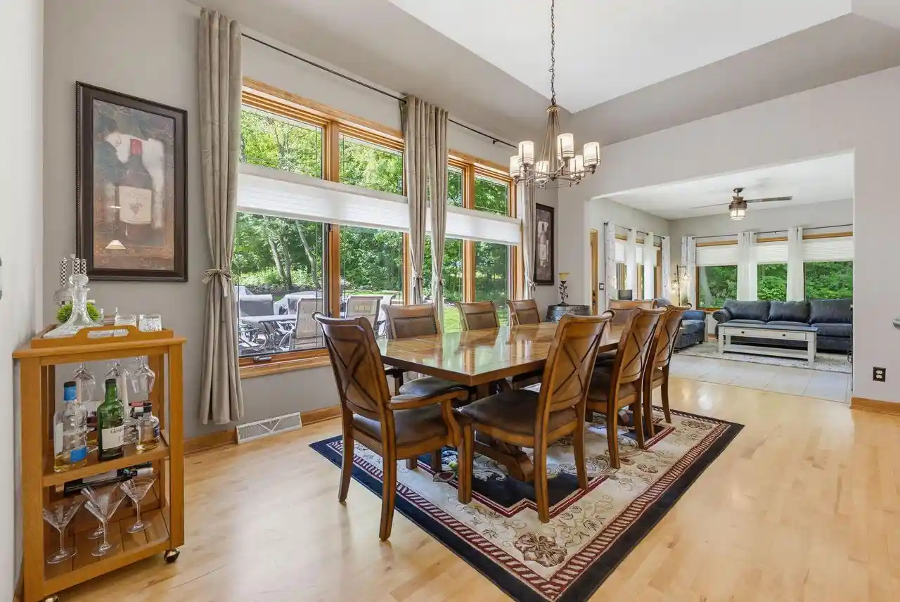 3rd image of N77W23829 Sun Valley Run Run, Sussex, WI 53089 | MLS# 1968571
