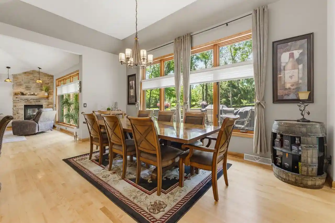4th image of N77W23829 Sun Valley Run Run, Sussex, WI 53089 | MLS# 1968571