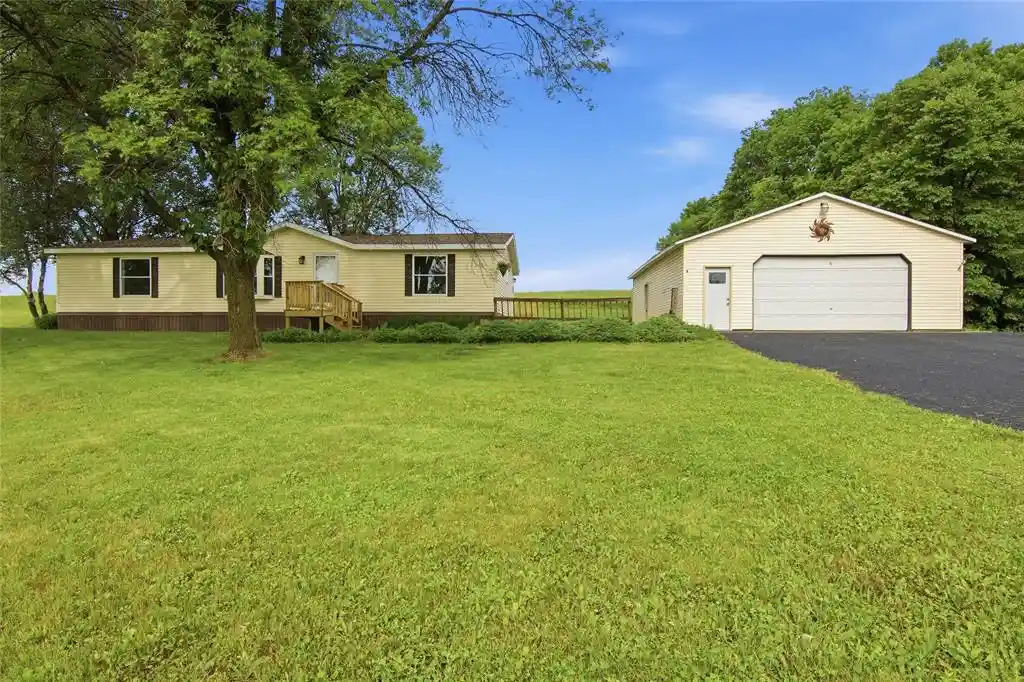 Homes for sale in New Auburn, WI | 29198 State Hwy 40, New Auburn, WI 54757 | MLS# 1602524