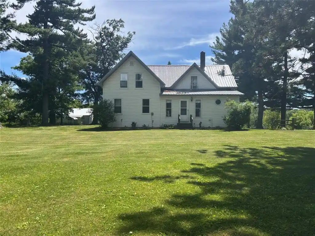 Homes for sale in Fairchild, WI | 14101 W County Road B, Fairchild, WI 54741 | MLS# 1602528