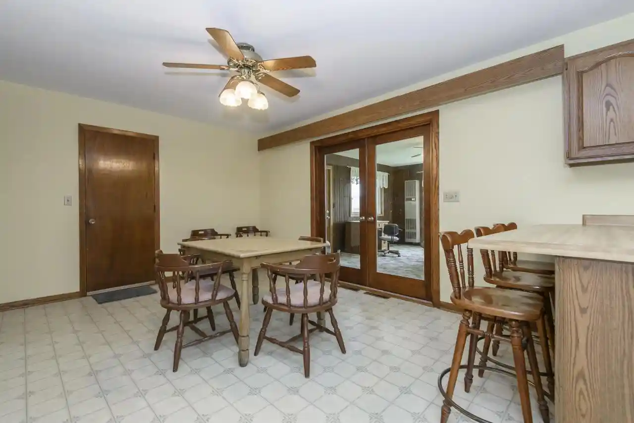 4th image of 321 Macarthur Dr Dr, Mukwonago, WI 53149 | MLS# 1968586
