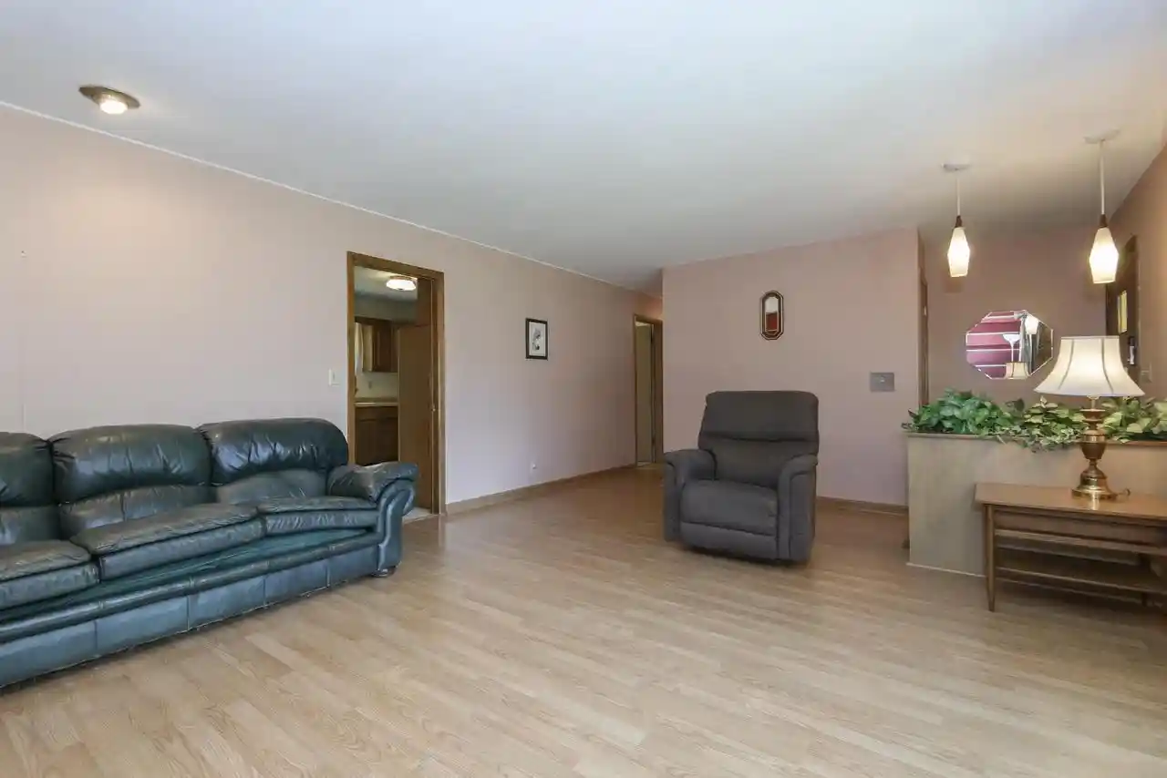 32nd image of 321 Macarthur Dr Dr, Mukwonago, WI 53149 | MLS# 1968586