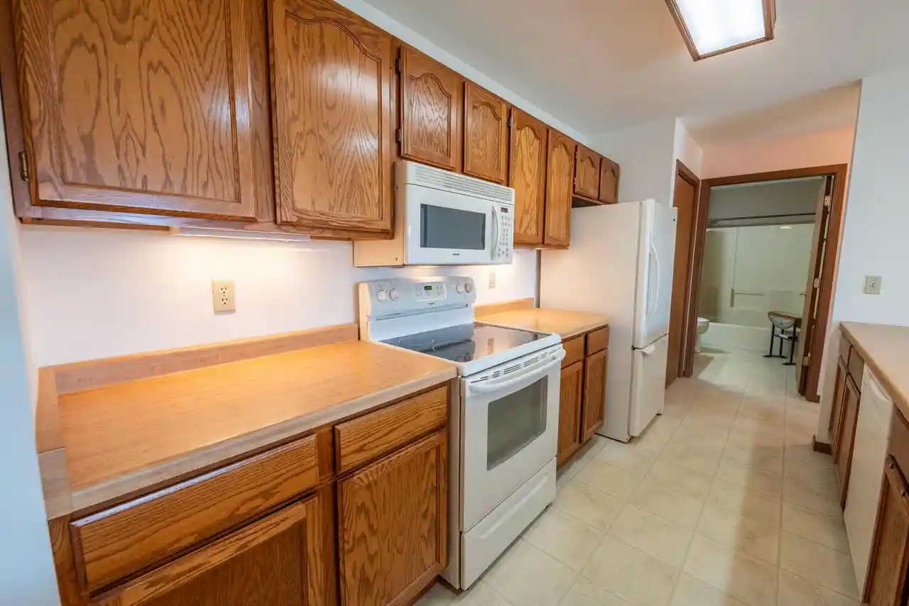 Homes for sale in West Bend, WI | 715 Canterberry Ct Ct, West Bend, WI 53090