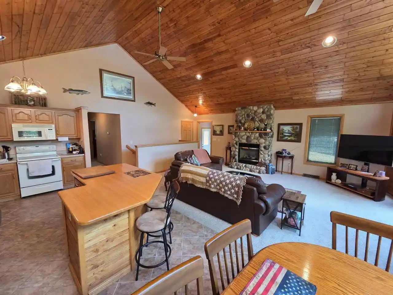 Homes for sale in Tomahawk, WI | W8656 Silver Birch Road Road, Tomahawk, WI 54487 | MLS# 22602874