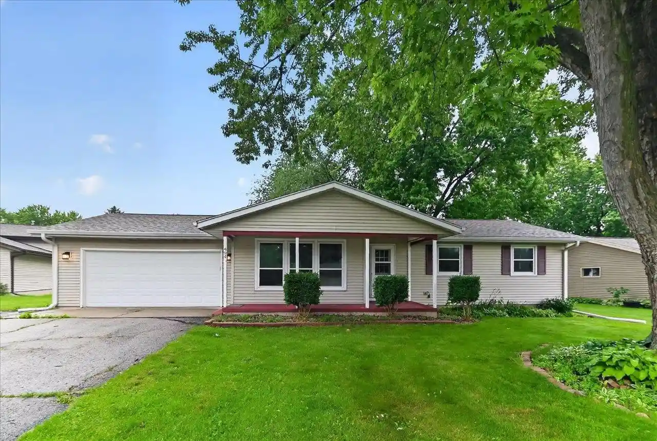 1st image of 494 Hyland Dr Dr, Stoughton, WI 53589 | MLS# 2026485