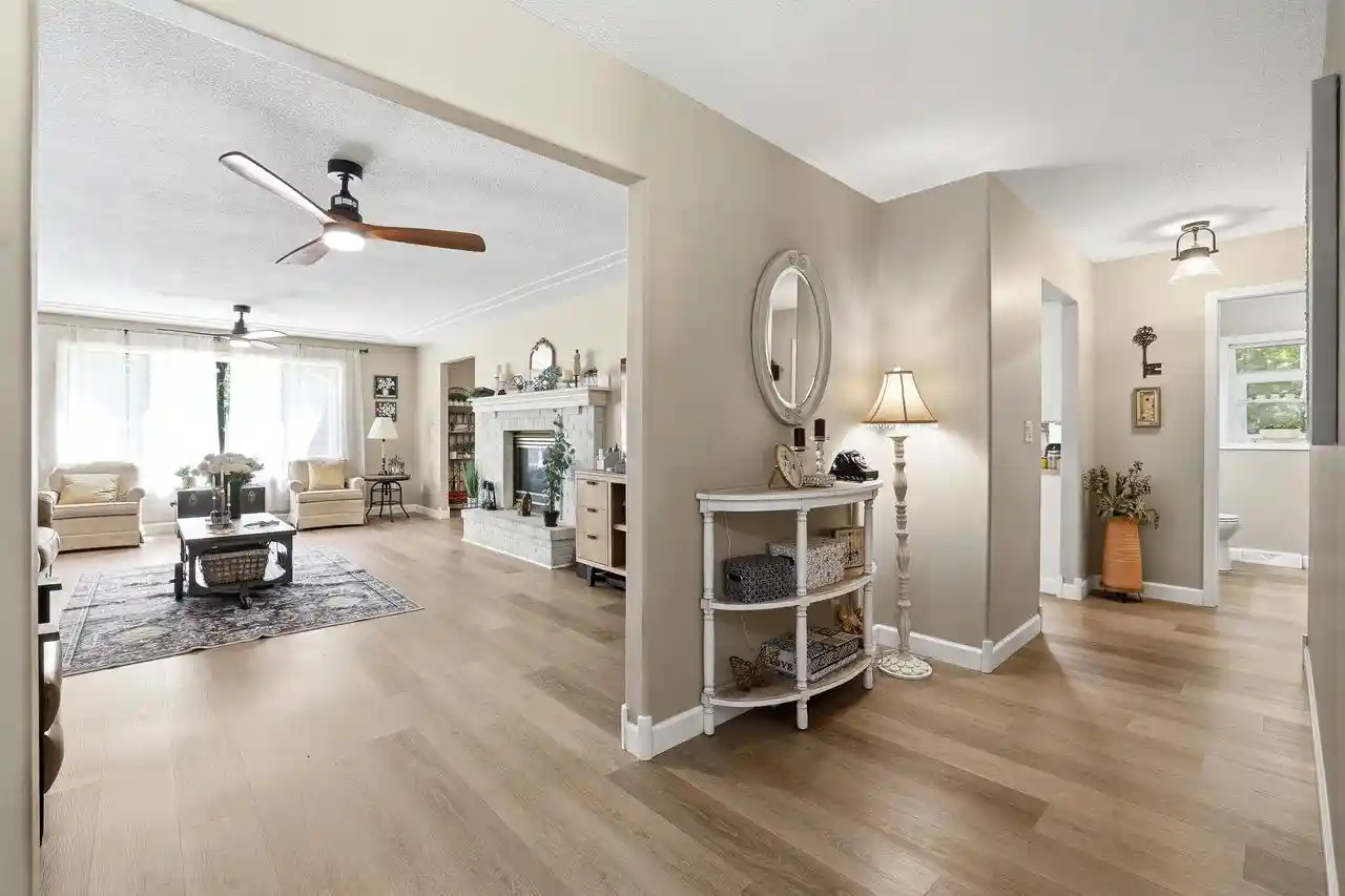 3rd image of 2731 Hickory Dr Dr, Plover, WI 54467 | MLS# 22602876