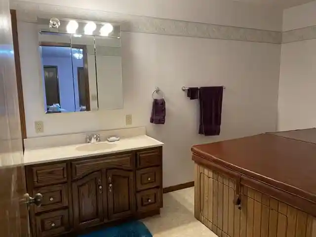 Photo 4 of Single family home for sale at 10717 Cary Rock Dr Dr, Marshfield, WI 54449 | MLS# 22602877 | Listing updated on 2026-10-01